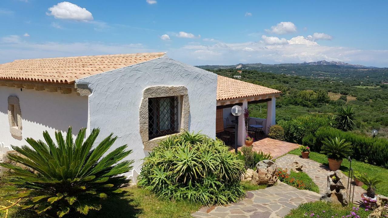 Dolce Luna Arzachena Exterior photo